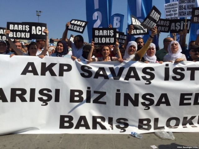 Action_of_Peace_Block_in_Turkey_2015_July
