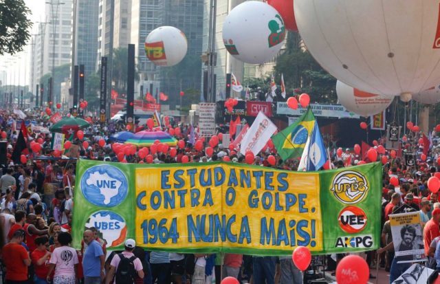 dilma-rousseff-rally-brasilia
